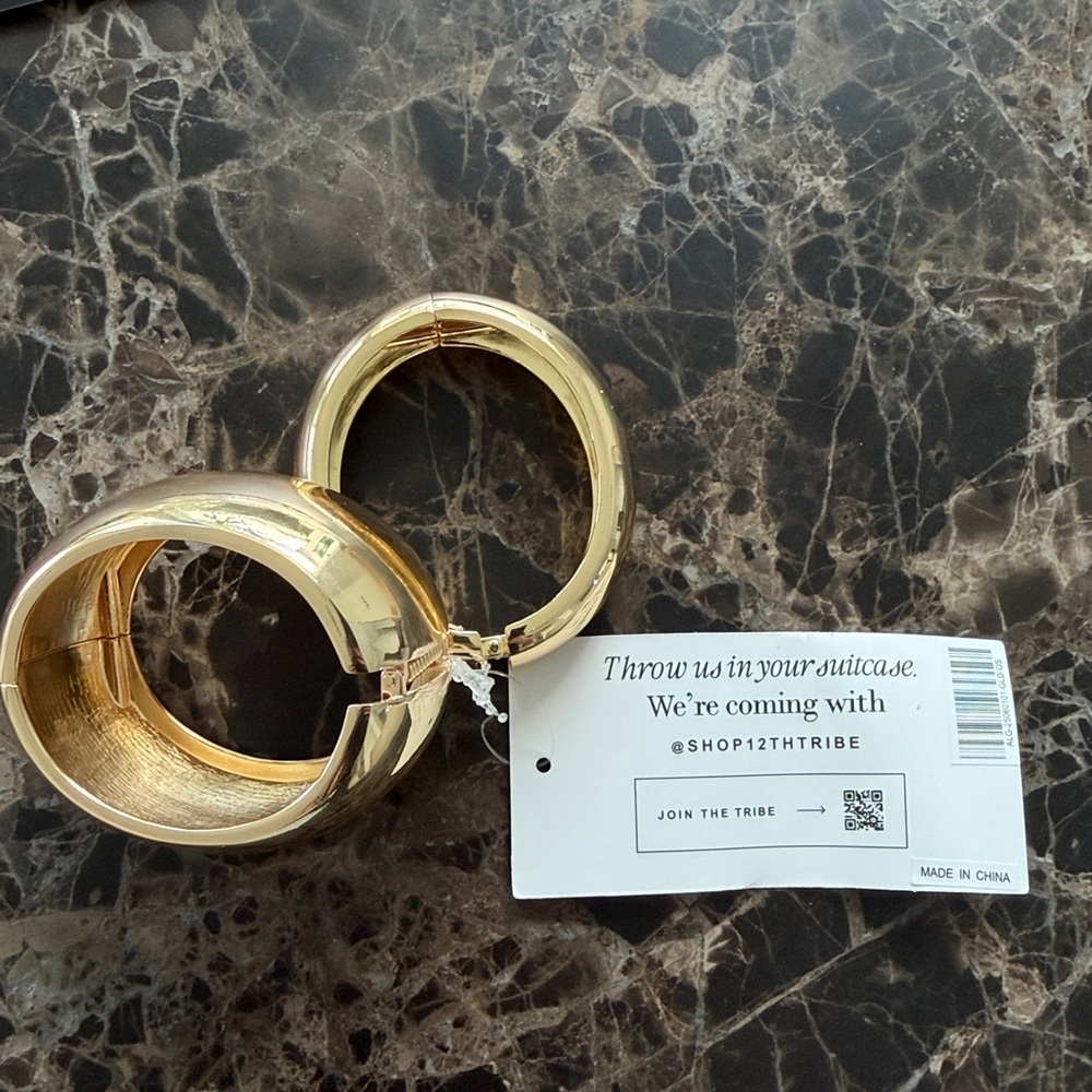 12th Tribe Runyon Set of 2 Gold Cuff Bangles Size O/SO/S - Picture 4 of 4